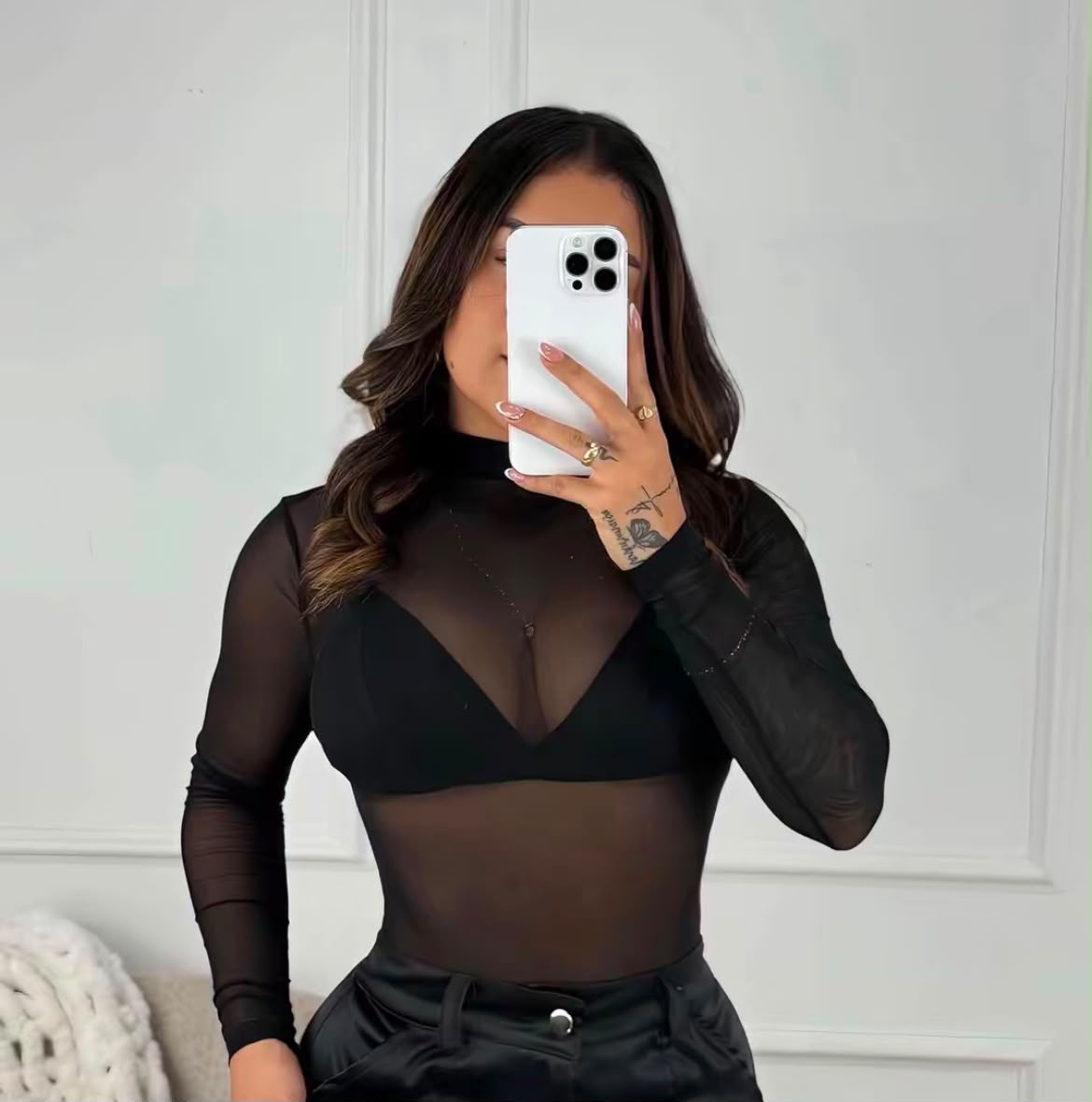 Body cleo